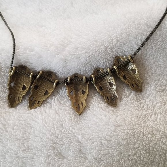 Chloe + Isabel Collar Necklace - Picture 7 of 8